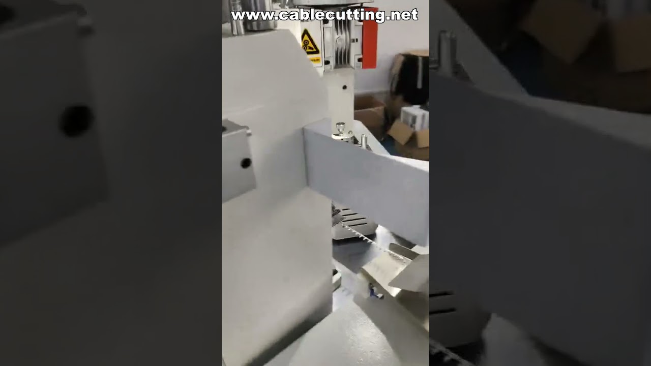 Geautomatiseerde draadknipper, stripper en krimpmachine voor dubbele uiteinden