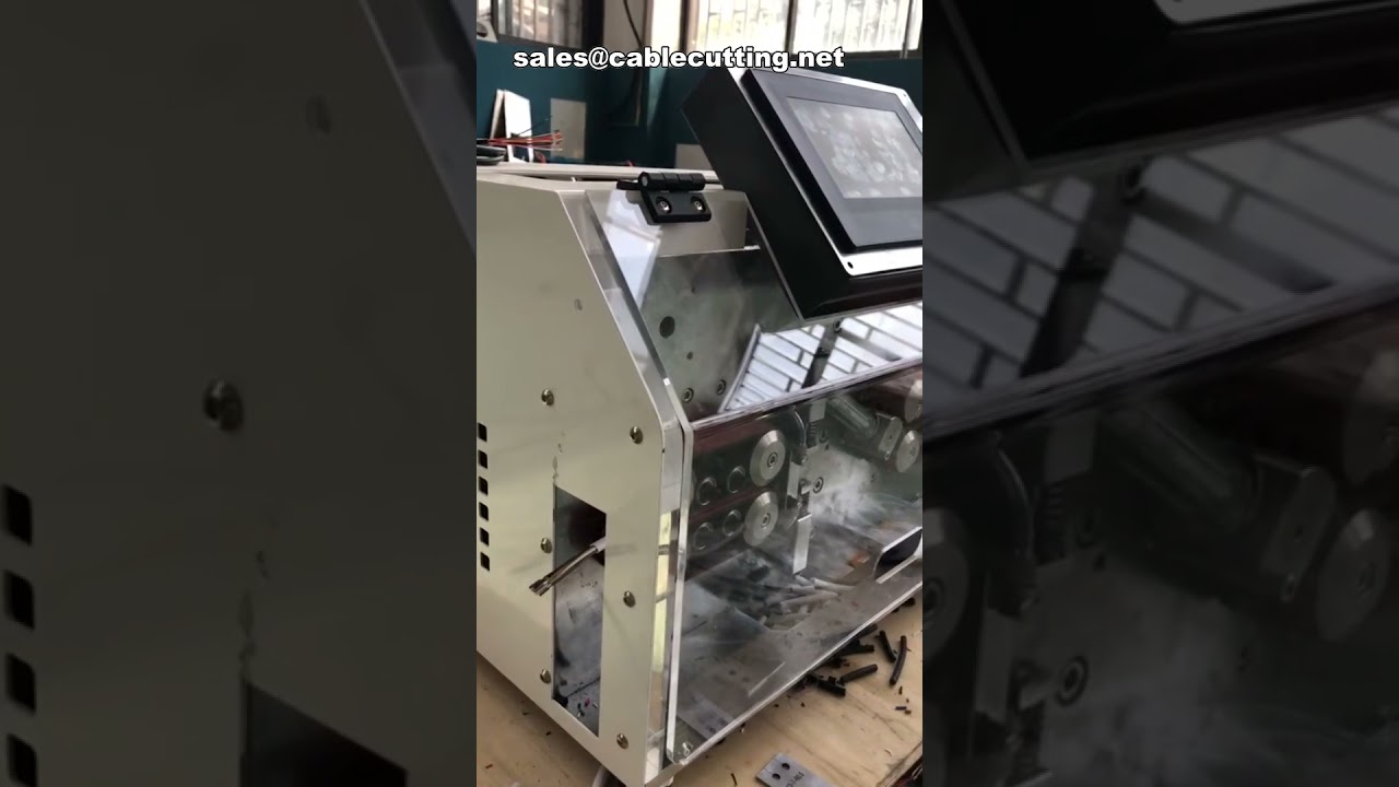 Kabelstripmachine voor platte en ronde kabels tot 30 mm² - Efficiënt en precies