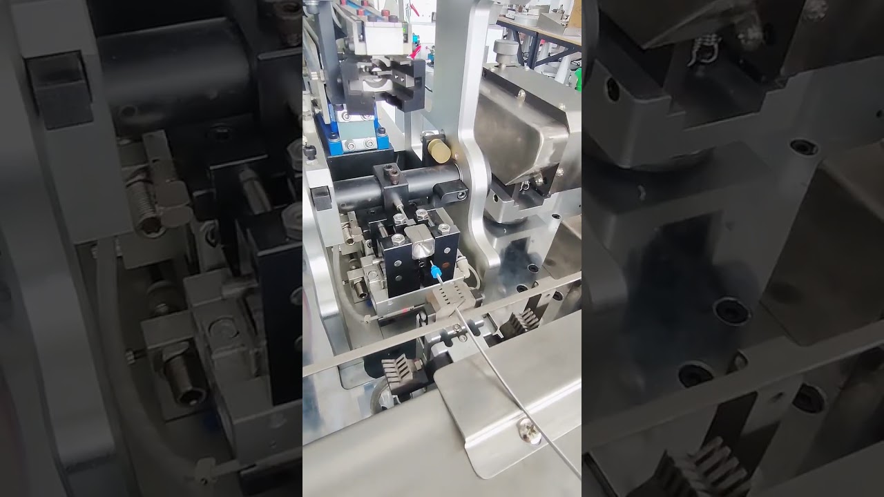 Volledig automatische machine voor waterdichte stekkerinvoeging en vertinde terminals - #fabriek #machine #koper