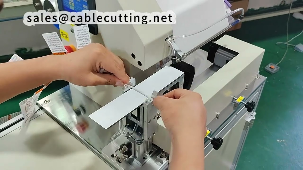 Automatische omslagetiketmachine voor grote etiketten (230x45mm)