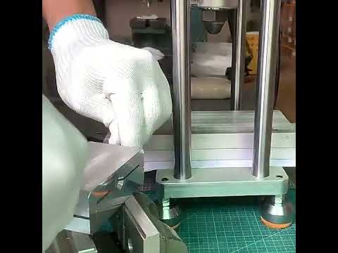 Desktop verticale kunststof spuitgietmachine 50g – voor USB-stekers en precisie-onderdelen
