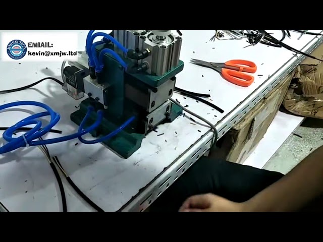 Halfautomatische pneumatische draadstripmachine 3F/4F - AWG#32 tot 16 - draaduiteinden strippen met twist