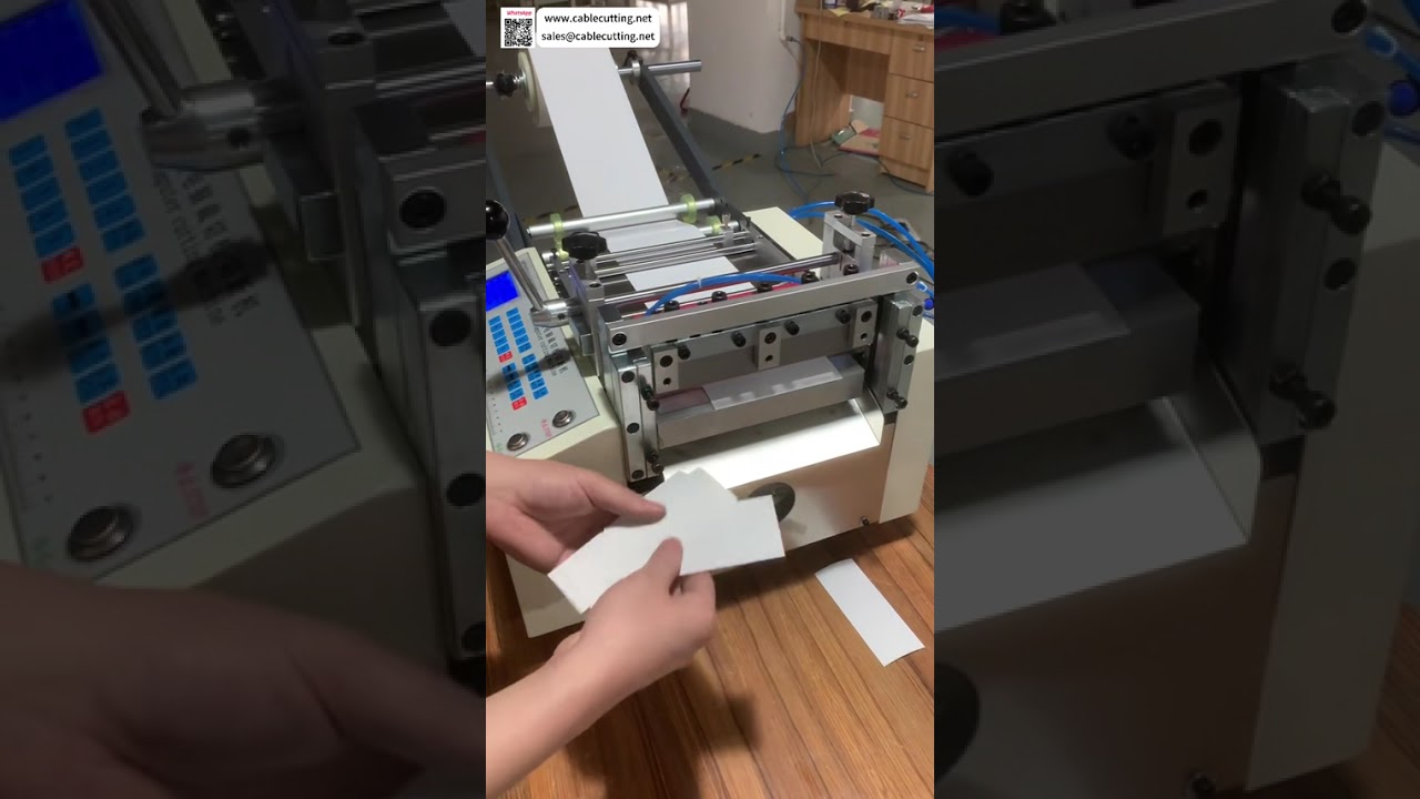 Volledige en halve snijmachine met meerdere bladen voor stickers, schuim en siliconenrollen