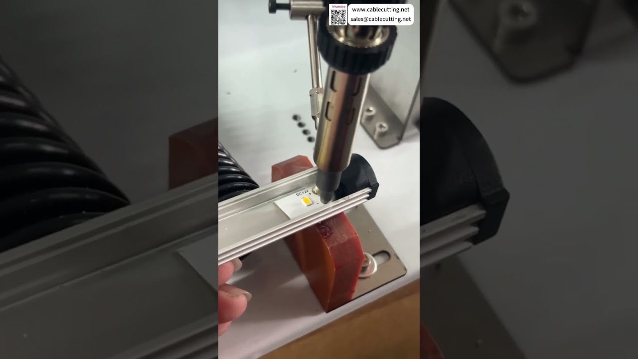 Snelle en vloeiende soldeermachine – betrouwbare automatisering voor productie (korte versie)