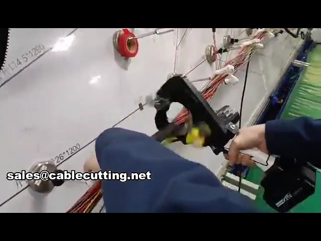 AT-101L: Draadloze handmatige kabeltapeermachine met grotere accu