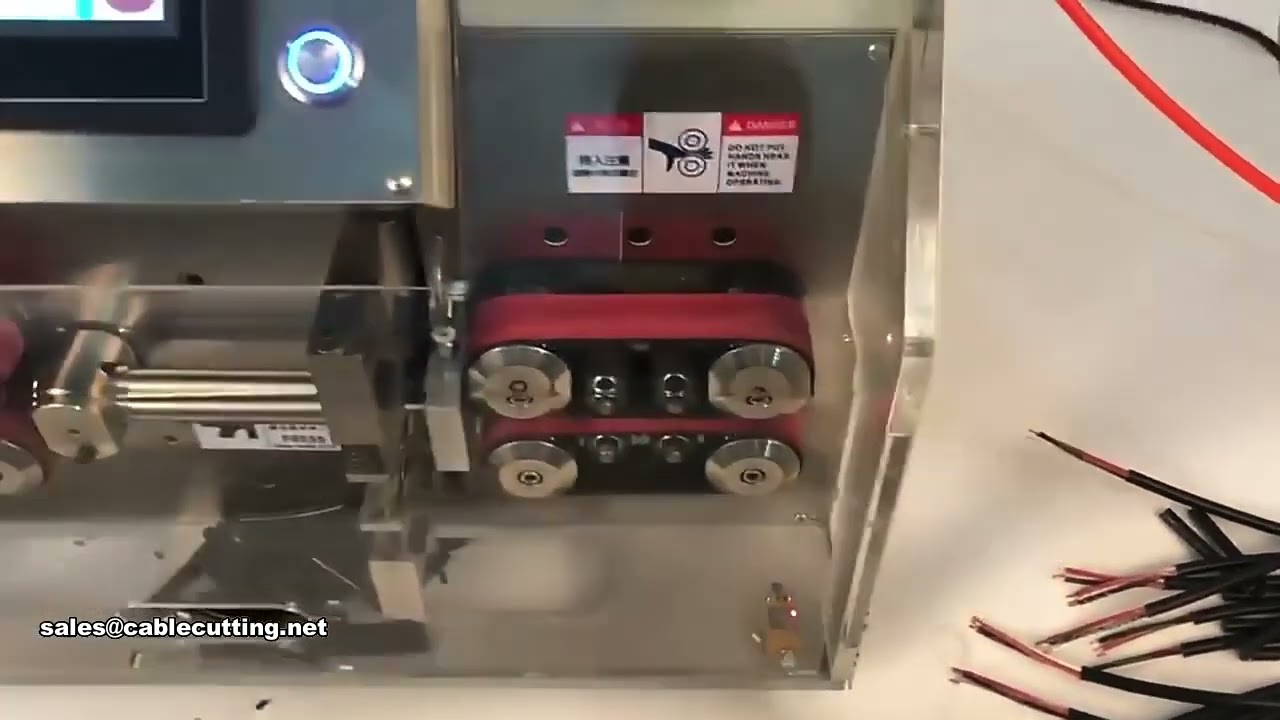 Automatische PVC-kabelstripmachine voor internetkabels en meeraderige draden