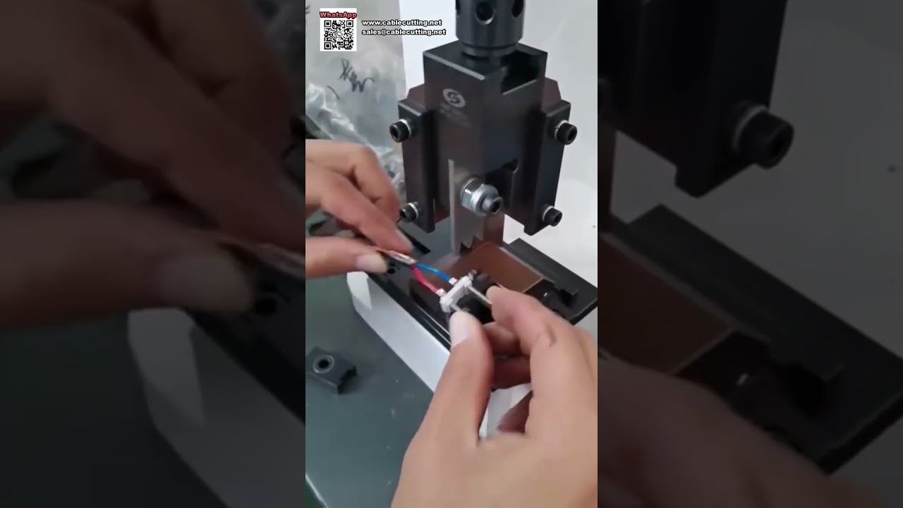 2 Ton krimpemachine voor klemmen — één malopbouw, nauwkeurige verwerking