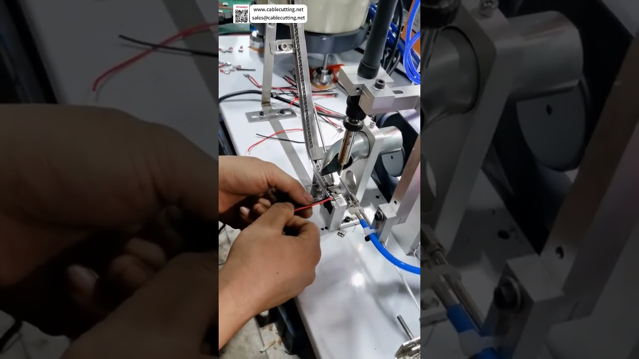 Semi-automatische soldeermachine met trilvoeding voor componenten – enkel draad toevoegen