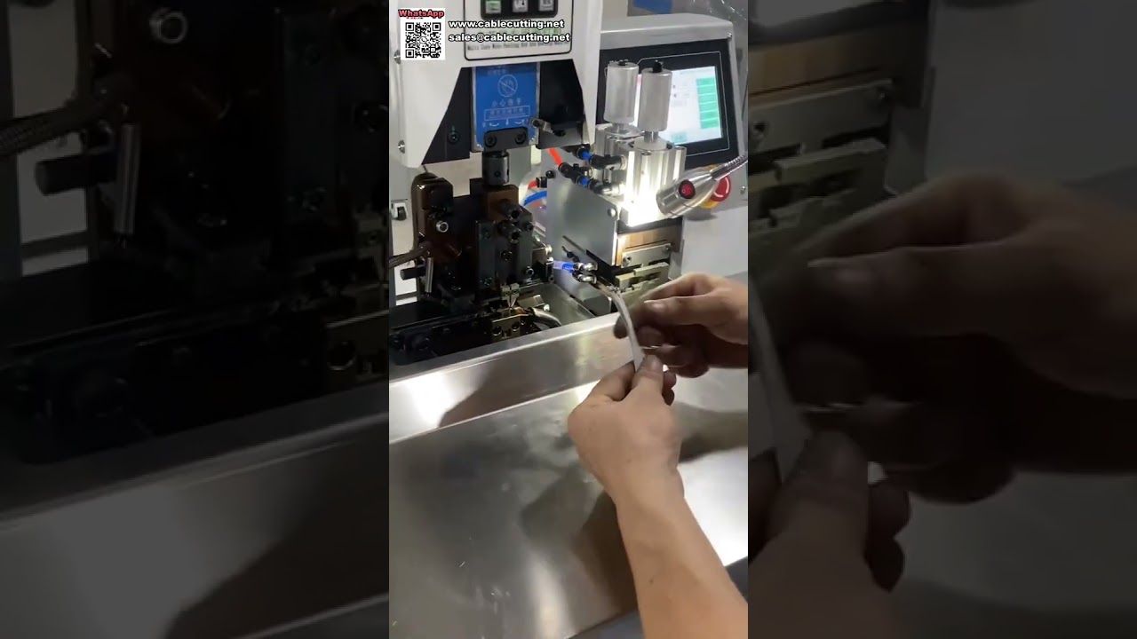 Precisie temperatuurregeling vlakke kabel splitsings- en krimpmachine voor kabelboomverwerking